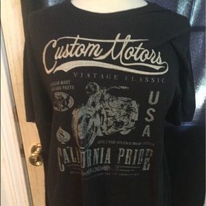 COPY - Embroidered Custom Motors tee in excellent condition shown AVAILABLE K!!!